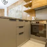 Golden Pine, A Private Apartment In Five Star Hotel