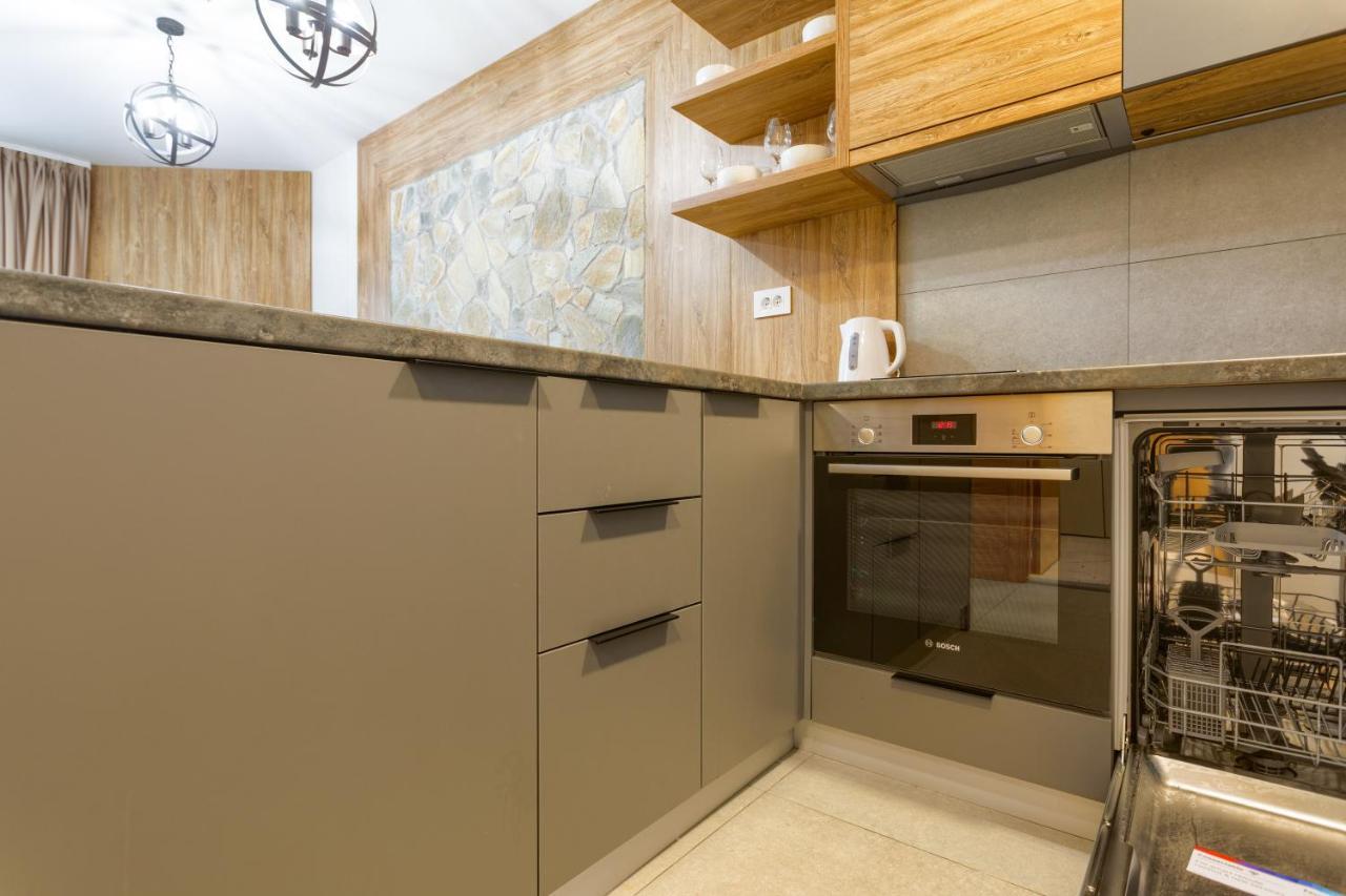Golden Pine, A Private In Five Star Apartment *